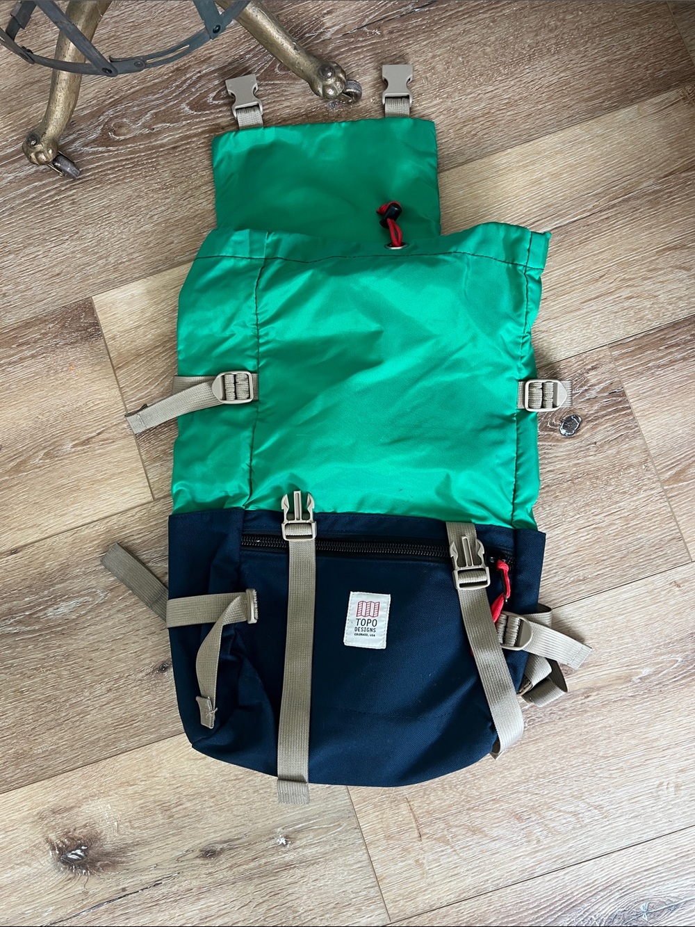 Topo Designs Men’s Teal & Navy Daypack with Tan Straps green blue - Picture 3 of 4